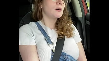 Busty, Nerdy Hottie Masturbates in the Car